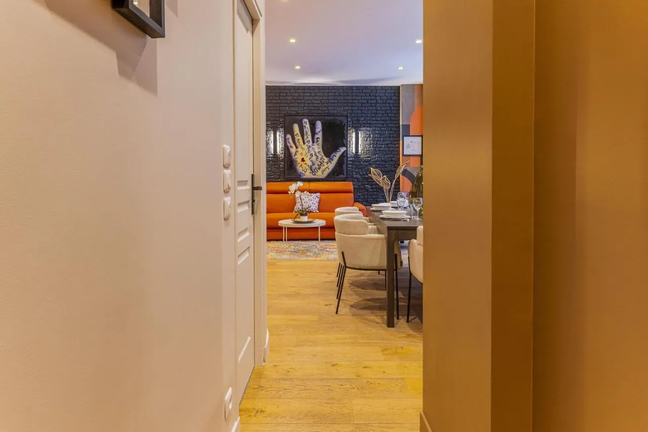 Spacious Apartement - 4Br-10P - Paris Center 0*,  Francie
